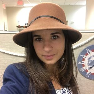 Meet your Posher, Katelyn